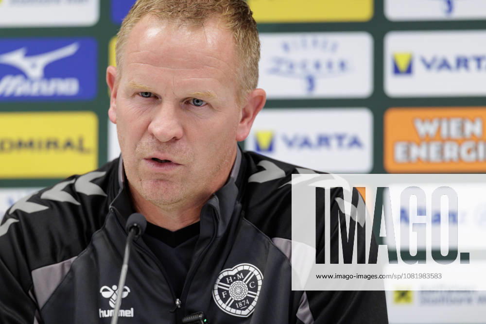 SOCCER - UEFA ECL, Rapid vs Hearts VIENNA,AUSTRIA,25.AUG.26 - SOCCER - UEFA Conference League, play-off, SK Rapid Wien vs Heart of Midlothian FC, preview, press conference, PK, Pressekonferenz Hearts. Image shows head coach Wouter Vrancken (Hearts). GEPAxpictures Rauthner