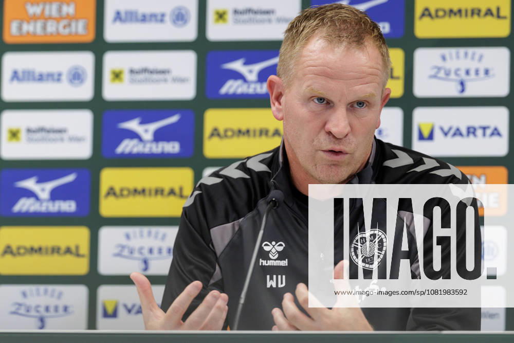 SOCCER - UEFA ECL, Rapid vs Hearts VIENNA,AUSTRIA,25.AUG.26 - SOCCER - UEFA Conference League, play-off, SK Rapid Wien vs Heart of Midlothian FC, preview, press conference, PK, Pressekonferenz Hearts. Image shows head coach Wouter Vrancken (Hearts). GEPAxpictures Rauthner