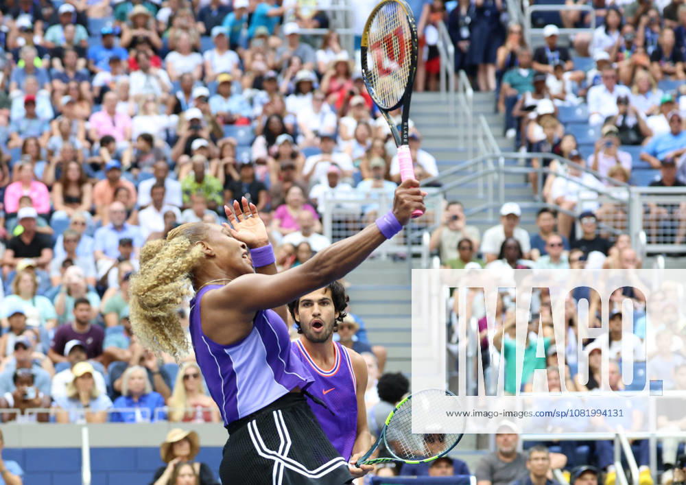 CARLOS ALCARAZ of Spain and SERENA WILLIAMS of USA during the match in the first round mixed doubles of US Open against E. Routliffe of New Zealand and L. Glasspool of Great Britain. New York, USA. New York City USA - ZUMAc278 20260825_zsp_c278_046