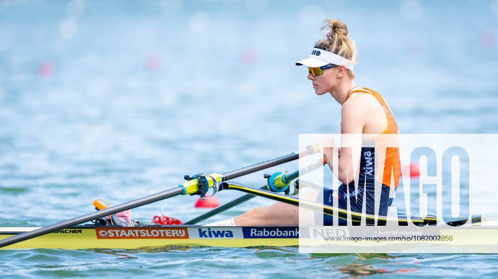 AMSTERDAM - Karolien Florijn before the heats of the single scull event on the third day of the World Rowing Championships at the Bosbaan in the Amsterdam Forest. IRIS VAN DEN BROEK ANP ANPxSportx IVx 566297673 originalFilename: 566297673