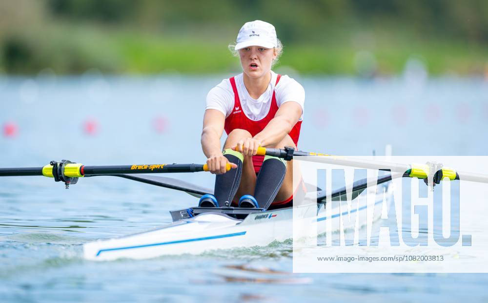 AMSTERDAM - Aurelia-Maxima Katharina Janzen (SUI) in action in the single scull event on the third day of the World Rowing Championships at the Bosbaan in the Amsterdam Forest. IRIS VAN DEN BROEK ANP ANPxSportx IVx 566298609 originalFilename: 566298609