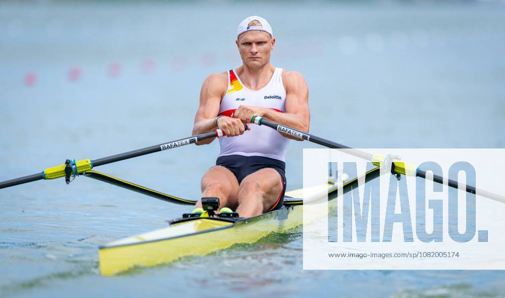 AMSTERDAM - Oliver Zeidler (GER) in action in the women s single scull parasport event on the third day of the World Rowing Championships at the Bosbaan in the Amsterdam Forest. IRIS VAN DEN BROEK ANP ANPxSportx IVx 566301853 originalFilename: 566301853