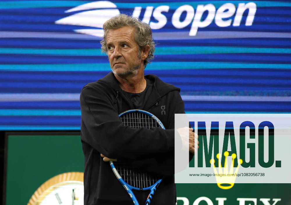 Coach of I. Swiatek - FRANCISCO ROIG of Spain, during practise session before US Open. New York, USA. New York City USA - ZUMAc278 20260827_zsp_c278_005