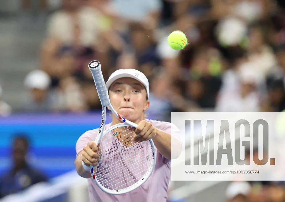 IGA SWIATEK of Poland during practise session before US Open. New York, USA. Tennis: US Open - Iga Swiatek - ZUMAc278 20260827_zsp_c278_015