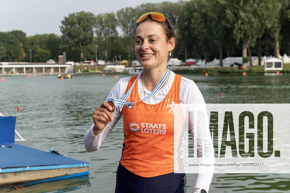 Amsterdam The Netherlands 27th August 2026 2026 World Rowing Championships on the Bosbaan in Amsterdam Lightweight Women s Single Sculls Final A (Final) Medal ceremony Femke Van De Vliet (NED) wins bronze. watersport,