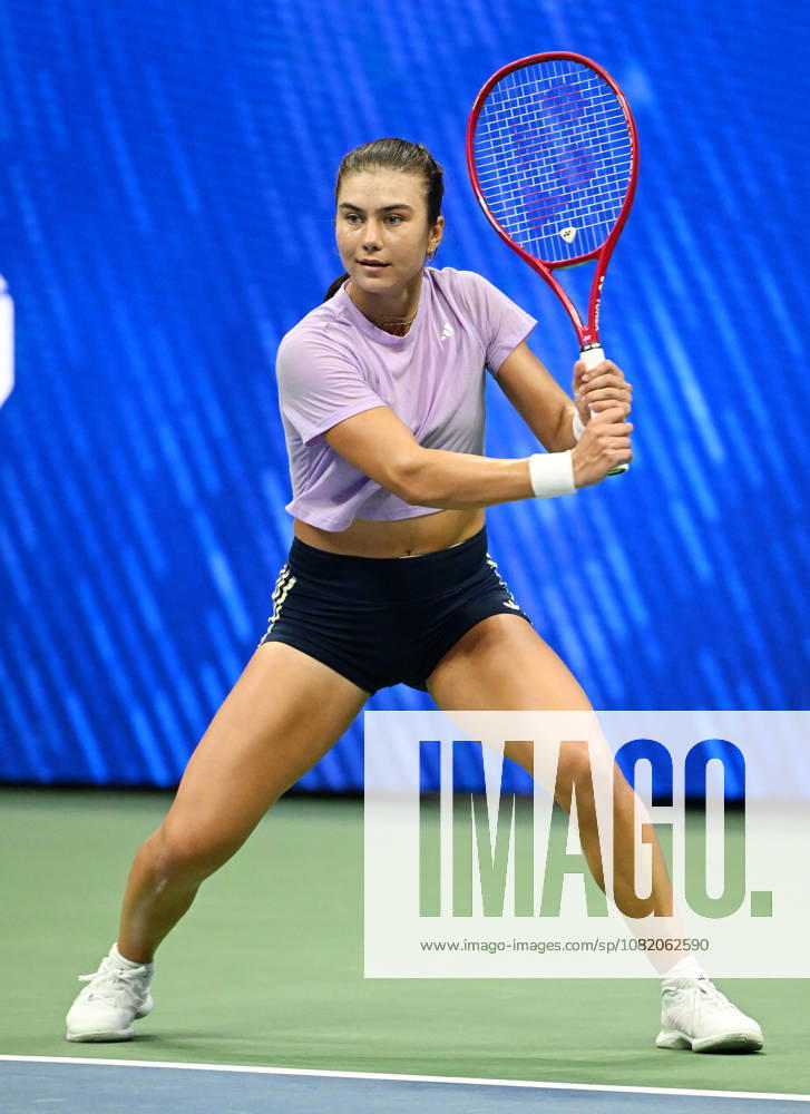FLUSHING NY- AUGUST 27: Iva Jovic is seen on the practice court during the 2026 US Open On Arthur Ashe Stadium at the USTA Billie Jean King National Tennis Center on August 27, 2026 in Flushing Queens.