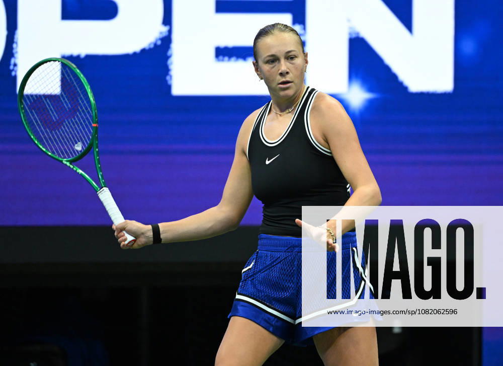 FLUSHING NY- AUGUST 27: Amanda Anisimova is seen on the practice court during the 2026 US Open On Arthur Ashe Stadium at the USTA Billie Jean King National Tennis Center on August 27, 2026 in Flushing Queens.