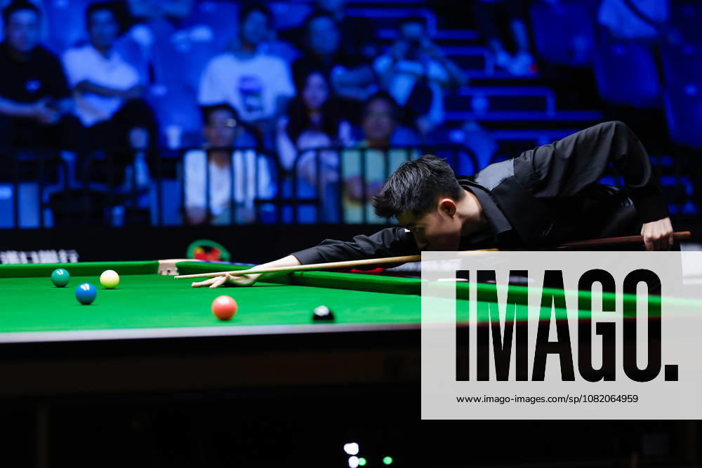 (260828) -- WUHAN, Aug. 28, 2026 -- Chang Bingyu competes during the semifinal match between Ronnie O Sullivan of England and Chang Bingyu of China at Wuhan Open 2026 snooker tournament in Wuhan, central China s Hubei Province, Aug. 28, 2026. ) (SP)CHINA-SNOOKER-WUHAN OPEN(CN) WuxZhizun