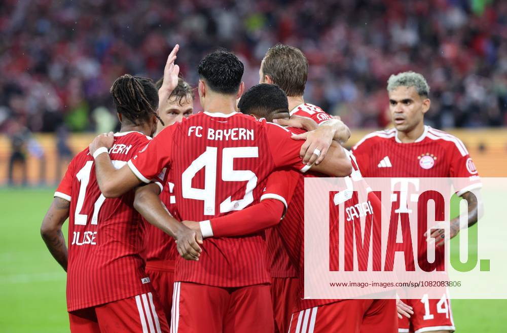 GER, Soccer, Men s, Bundesliga 1, 2026–2027 Season, Matchday 1, FC Bayern Munich vs. VfB Stuttgart, Goal Celebration, Cheering, Goal Scorer(s): Aleksandar Pavlovic, FC Bayern Munich, 45, celebrates the goal making the score 4–1. DFB and DFL regulations prohibit any use of photographs as image sequences and or quasi-video. Munich, Allianz Arena, Bayern, Germany