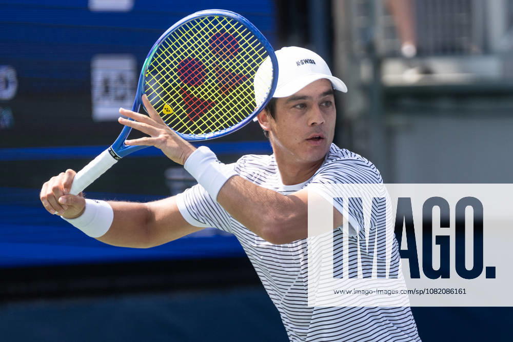 US Open qualifying final round NEW YORK, USA - AUGUST 28: Mackenzie McDonald returns ball during a men s qualifying singles match final round of the 2026 US Open Championship at USTA Billie Jean King National Tennis Center on August 28, 2026 in Flushing, NY. Mackenzie McDonald lost in three sets. Lev Radin Anadolu New York United States. Editorial use only. Please get in touch for any other usage.
