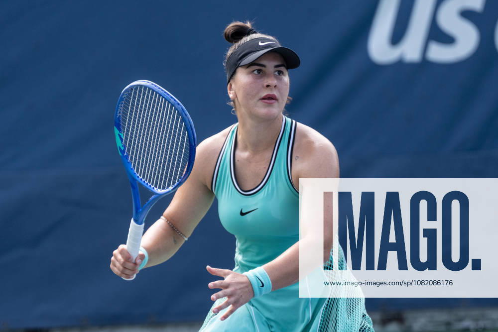US Open qualifying final round NEW YORK, USA - AUGUST 28: Bianca Andreescu returns ball during a women s qualifying singles match final round of the 2026 US Open Championship at USTA Billie Jean King National Tennis Center on August 28, 2026 in Flushing, NY. Bianca Andreescu lost in three sets, she needed twice medical attention during 3rd set and was visibly physically exhausted. Lev Radin Anadolu New York United States. Editorial use only. Please get in touch for any other usage.