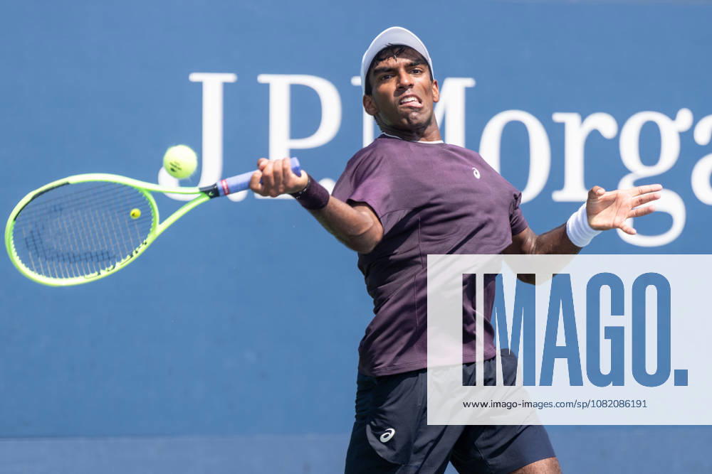 US Open qualifying final round NEW YORK, USA - AUGUST 28: Nishesh Basavareddy returns ball during a men s qualifying singles match final round of the 2026 US Open Championship at USTA Billie Jean King National Tennis Center on August 28, 2026 in Flushing, NY. Nishesh Basavareddy won in straight sets and progressed to play in main draw of tournament. Lev Radin Anadolu New York United States. Editorial use only. Please get in touch for any other usage.