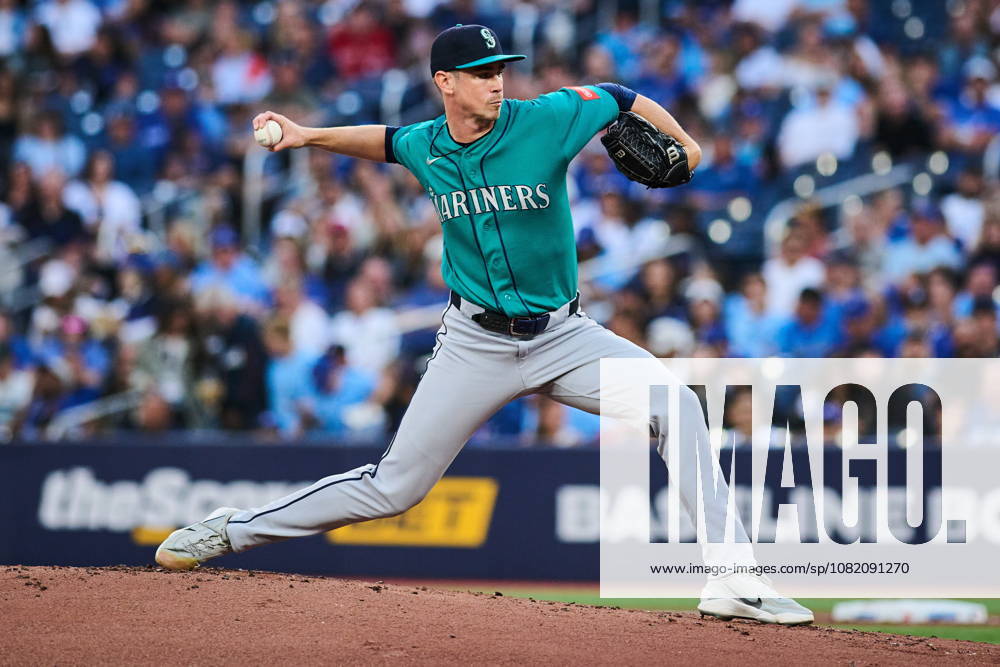 Seattle Mariners pitcher Emerson Hancock (26) works against the Toronto Blue Jays during first inning MLB, Baseball Herren, USA baseball action in Toronto, on Friday, Aug. 28, 2026. Canada News - August 28, 2026 - ZUMAc35_ 20260828_zaf_c35_068