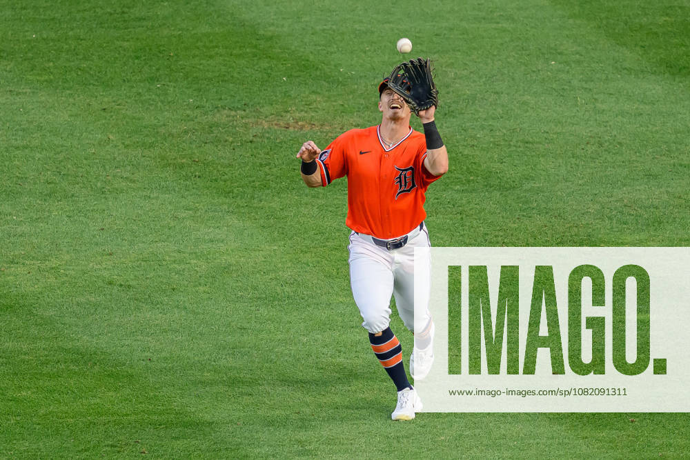Aug 28, 2026; Detroit, Michigan, USA; Detroit Tigers Ben Malgeri (53) catches a fly ball at Comerica Park. Mandatory Credit: -Cal Media MLB, Baseball Herren, USA 2026: Dodgers Vs Tigers AUG 28 - ZUMAc04_ 20260828_zma_c04_018