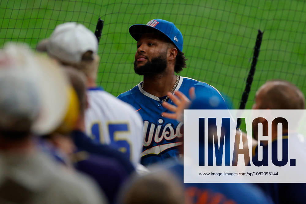 Milwaukee Brewers left fielder JACKSON CHOURIO (11) watches a foul ball in a baseball game, Friday, Aug. 28, 2026, in Milwaukee, Wisconsin. Milwaukee USA - ZUMAa325 20260828_zsa_a325_013