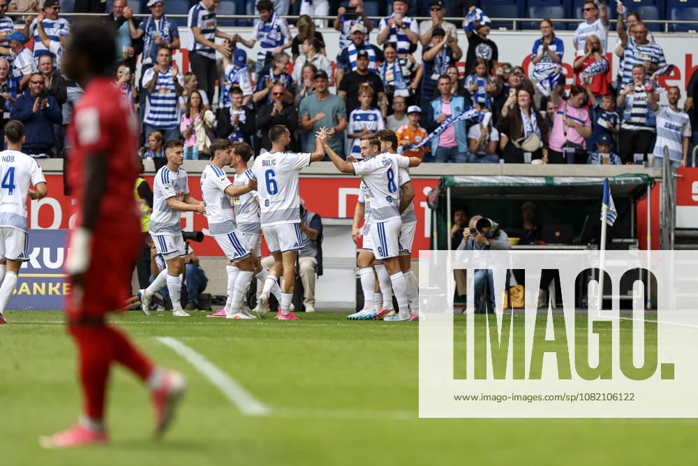 GER, Soccer, Men s, 3rd Division, 2026–2027 Season, MSV Duisburg vs. FC Würzburger Kickers, Lex Tyger Lobinger, Duisburg goal celebration, celebrating with his team after scoring the 1–0 goal, Duisburg Schauinsland Arena, North Rhine-Westphalia, Germany