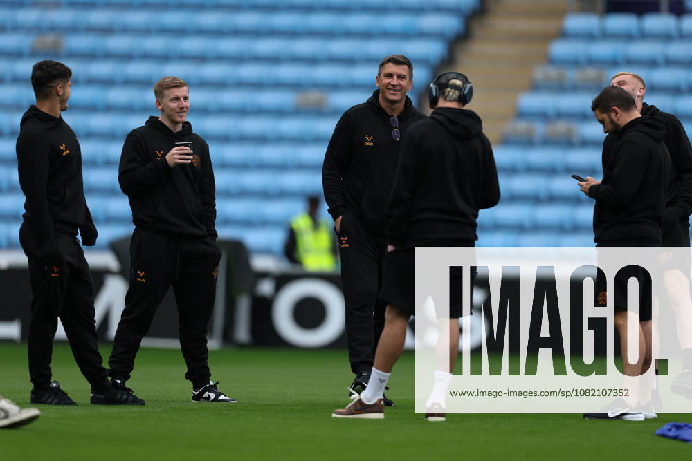 Coventry City v Hull City Premier League Hull City players arriving at the ground and Hull City Manager Sergej Jakirovic during the Premier League match at the Coventry Building Society Arena, Coventry 29 08 2026 UK Newspapers OUT