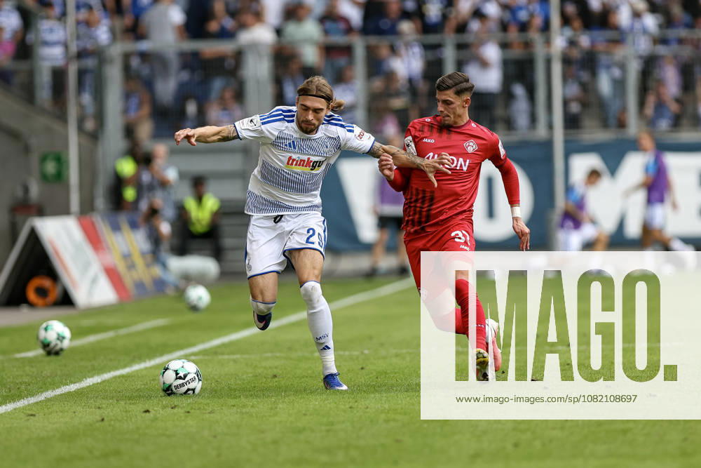 GER, Soccer, Men s, 3rd Division, 2026–2027 Season, MSV Duisburg vs. FC Würzburger Kickers: Joshua Bitter (Duisburg) and Ivan Franjic (Würzburg) battle for the ball; Duisburg, Schauinsland, Arena, North Rhine-Westphalia, Germany