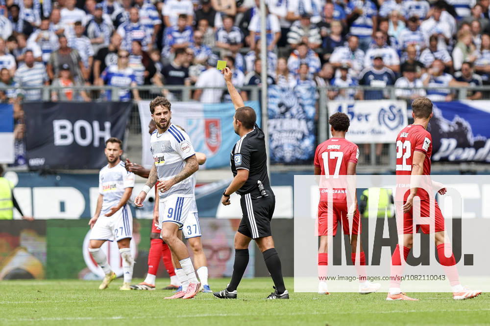 GER, Soccer, Men s, 3rd Division, 2026–2027 Season, MSV Duisburg vs. FC Würzburger Kickers, Lex Tyger Lobinger, Duisburg receives a yellow card from referee Niclas Rose, Duisburg Schauinsland Arena, North Rhine-Westphalia, Germany