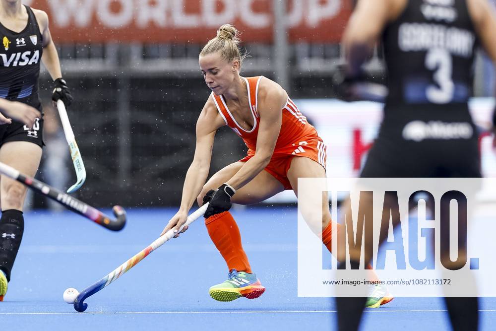 AMSTELVEEN - Felice Albers of the Netherlands during the Hockey World Cup final between the Netherlands and Argentina at the Wagener Stadium. SEM VAN DER WAL ANP ANPxSportx IVx 566506841 originalFilename: 566506841