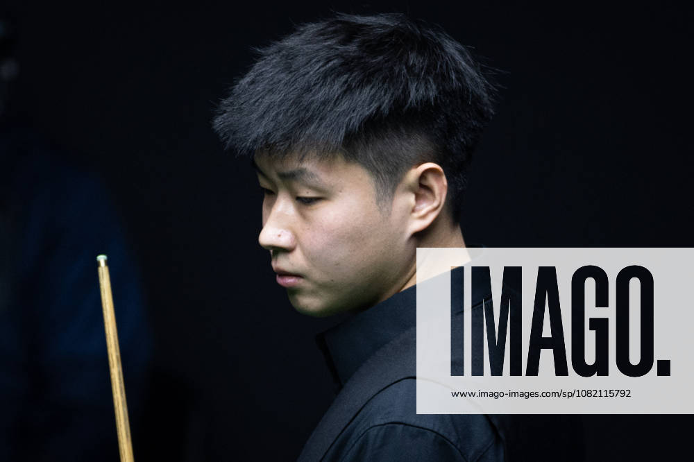 (260829) -- WUHAN, Aug. 29, 2026 -- Zhao Xintong reacts during the final match between Zhao Xintong of China and Chang Bingyu of China at Wuhan Open 2026 snooker tournament in Wuhan, central China s Hubei Province, Aug. 29, 2026. ) (SP)CHINA-SNOOKER-WUHAN OPEN (CN) XiaoxYijiu