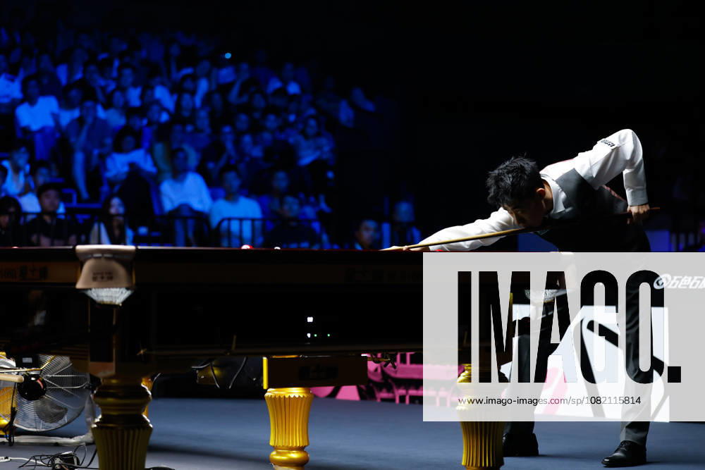 (260829) -- WUHAN, Aug. 29, 2026 -- Chang Bingyu competes during the final match between Zhao Xintong of China and Chang Bingyu of China at Wuhan Open 2026 snooker tournament in Wuhan, central China s Hubei Province, Aug. 29, 2026. ) (SP)CHINA-SNOOKER-WUHAN OPEN (CN) WuxZhizun