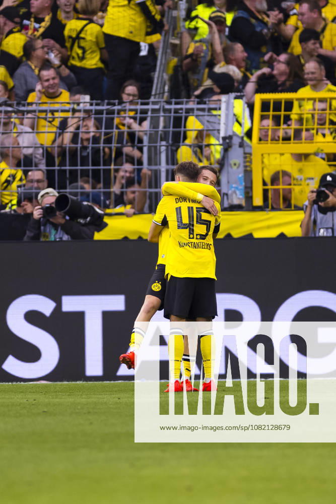 Soccer, Matchday 1 of the 1st Bundesliga, Borussia Dortmund vs. Hamburger SV: Konstantinos Karetsas (Borussia Dortmund) and Giannis Konstantelias (Borussia Dortmund) celebrate the goal that made the score 2–0. Dortmund, Signal Iduna Park, North Rhine-Westphalia, Germany. xRHR PHOTO DEx