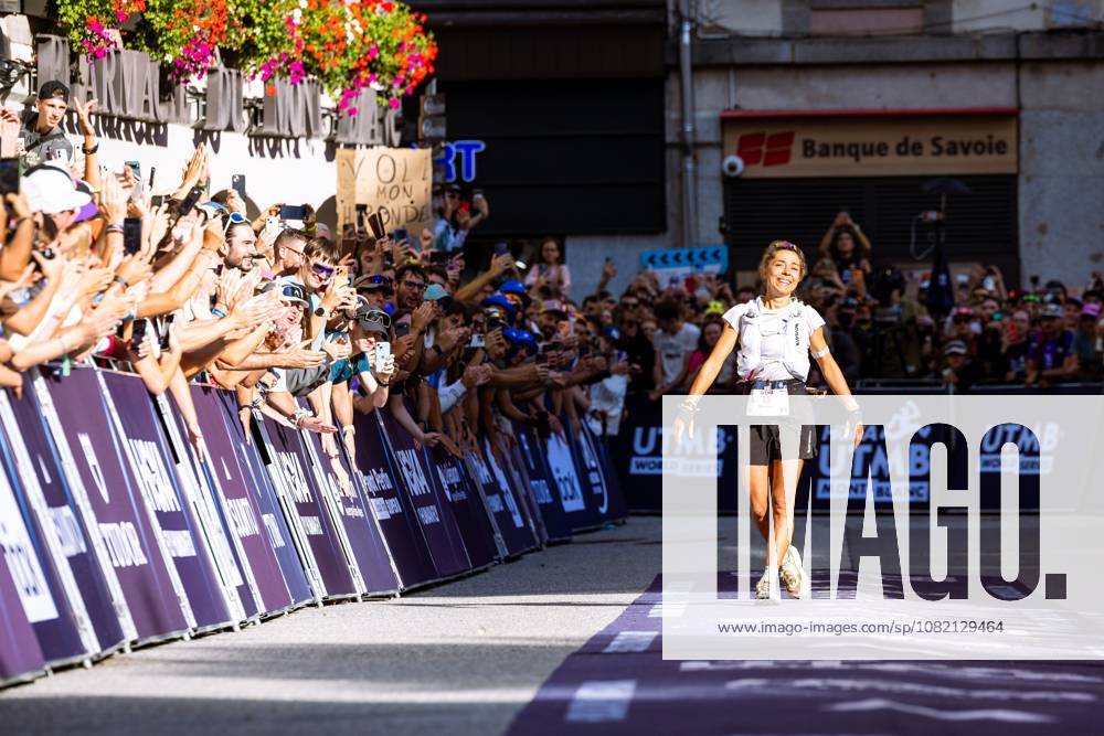 ULTRA TRAIL DU MONT BLANC A CHAMONIX PHOTOPQR LE DAUPHINE Louise RAYMOND ; Chamonix-Mont-Blanc ; 29 08 2026 ; Chamonix (Haute-Savoie) le 28 août 2026. UTMB épreuve phare 175km et près de 10000m de dénivelé au départ de Chamonix, autour du Mont Blanc, en passant par Saint Gervais-les-Bains, les Contamines, Notre Dame de la Gorge. Le lendemain au lac Combal, Courmayeur, Vallorcine, et retour à Chamonix. Sur notre photo : Blandine Lhirondel Photo: Le Dauphiné Libéré Louise Raymond Chamonix-Mont-Blanc Haute-Savoie Rhône-Alpes France
