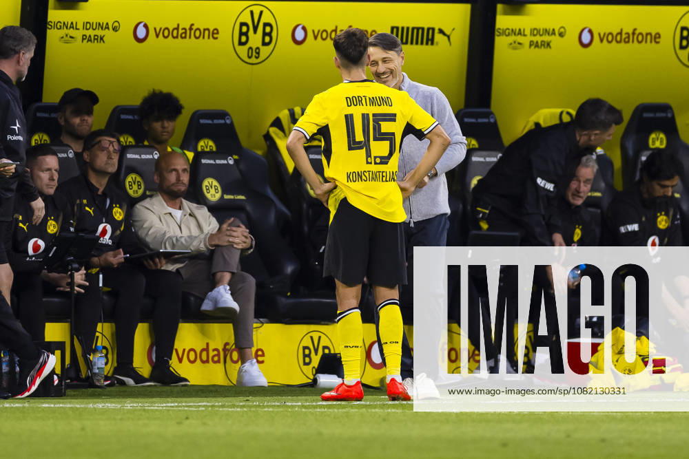Soccer, Matchday 1 of the 1st Bundesliga, Borussia Dortmund vs. Hamburger SV, Giannis Konstantelias (Borussia Dortmund), Coach Niko Kovac (Borussia Dortmund), Dortmund, Signal Iduna Park, North Rhine-Westphalia, Germany, xRHR, PHOTO DEx