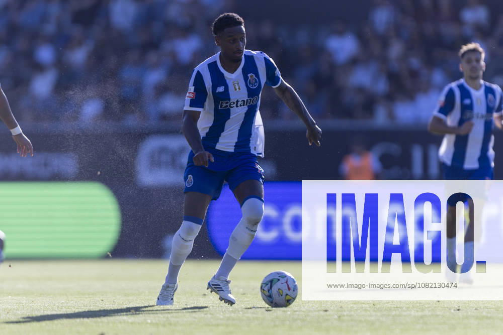 Viseu, August 29 - Pablo Rosario of FC Porto is seen on action during the Academico de Viseu FC x FC Porto match for the Liga Portugal Betclic 2026 27 on August 29, 2026 at Estadio Municipal do Fontelo, Viseu, Portugal Sao Torcato Portugal - ZUMAl192 20260829_zsp_l192_034