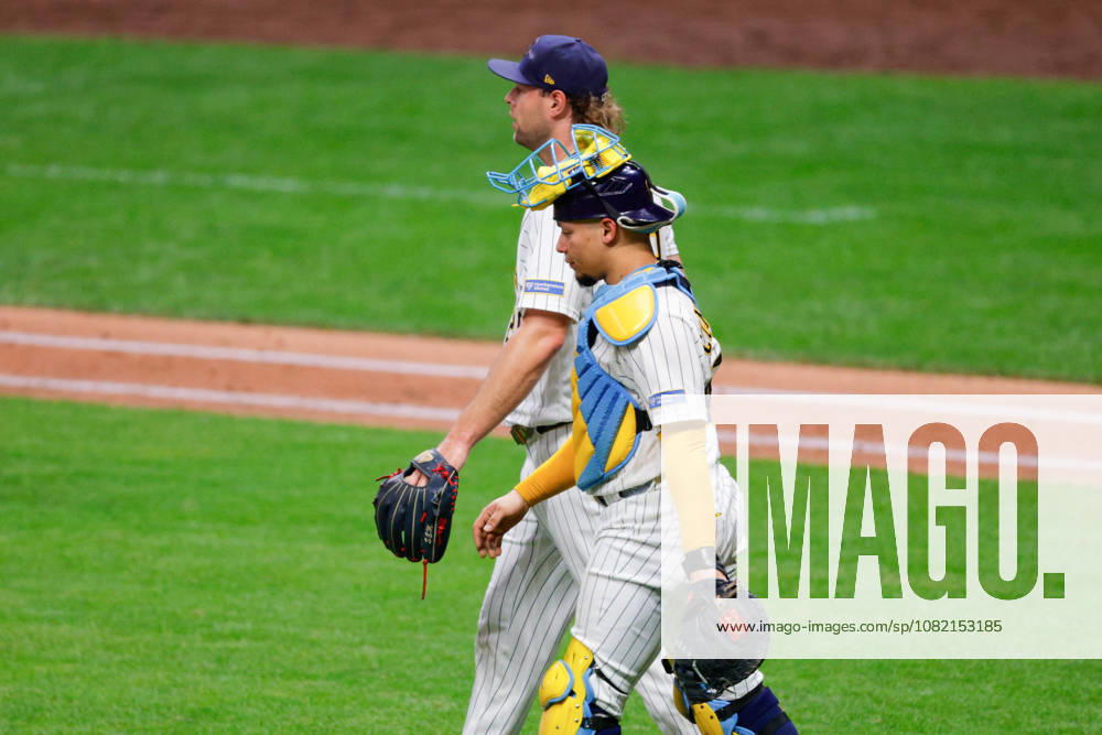 Milwaukee Brewers pitcher TREVOR MEGILL (29) and Milwaukee Brewers catcher WILLIAM CONTRERAS (24) after the last out in a baseball game, Saturday, Aug. 28, 2026, in Milwaukee, Wisconsin. Milwaukee USA - ZUMAa325 20260829_zsa_a325_013