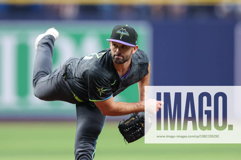 Tampa Bay Rays pitcher NICK MARTINEZ (28) pitching against the San Diego Padres. The Tampa Bay Rays hosted the San Diego Padres at Tropicana Field in St. Petersburg, FL. MLB, Baseball Herren, USA 2026: San Diego Padres 6:7 Tampa Bay Rays - ZUMAm299 20260829_znp_m299_035