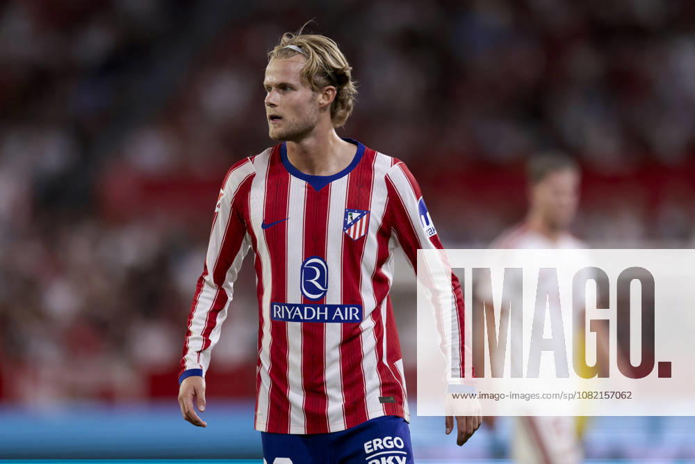 Sevilla FC v Atletico de Madrid - LaLiga EA Sports 2026 27 Morten Hjulmand of Atletico de Madrid is in action during the La Liga EA Sports match between Sevilla FC and Atletico de Madrid at Ramon Sanchez Pizjuan in Seville, Spain, on August 29, 2026. Seville Spain