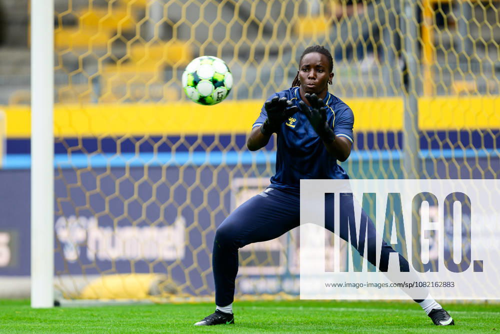 Broendby IF v FC Copenhagen, A-Liga football, Broendby, Denmark Broendby, Denmark. 29th, August 2026. Goalkeeper Vanessa Karungi of Broendby IF seen warming up for the A-Liga match between and Broendby IF and FC Copenhagen at Brondby Stadion in Brondby. Denmark, Brondby, Brondby Stadion