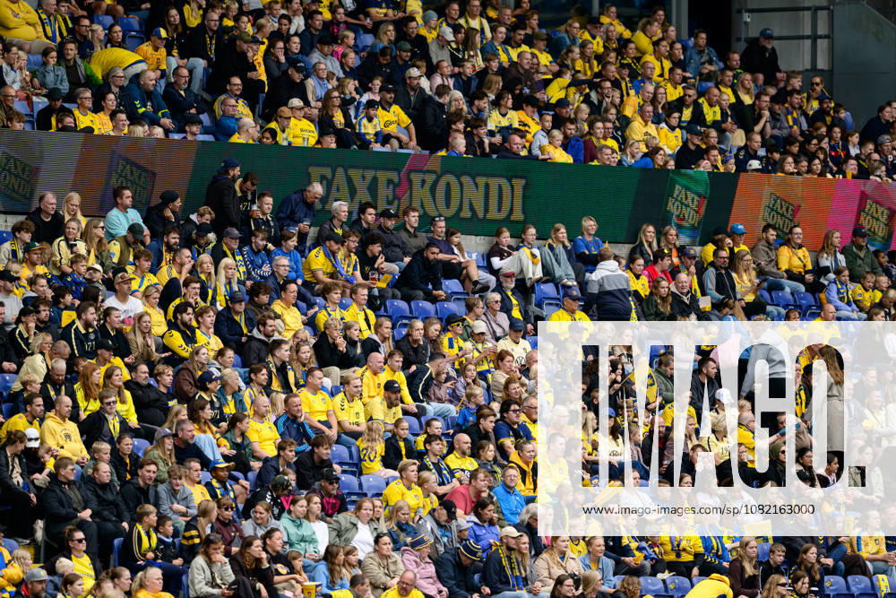 Broendby IF v FC Copenhagen, A-Liga football, Broendby, Denmark Broendby, Denmark. 29th, August 2026. Football fans of Broendby IF Women seen on the stands at the A-Liga match between and Broendby IF and FC Copenhagen at Brondby Stadion in Brondby. Denmark, Brondby, Brondby Stadion
