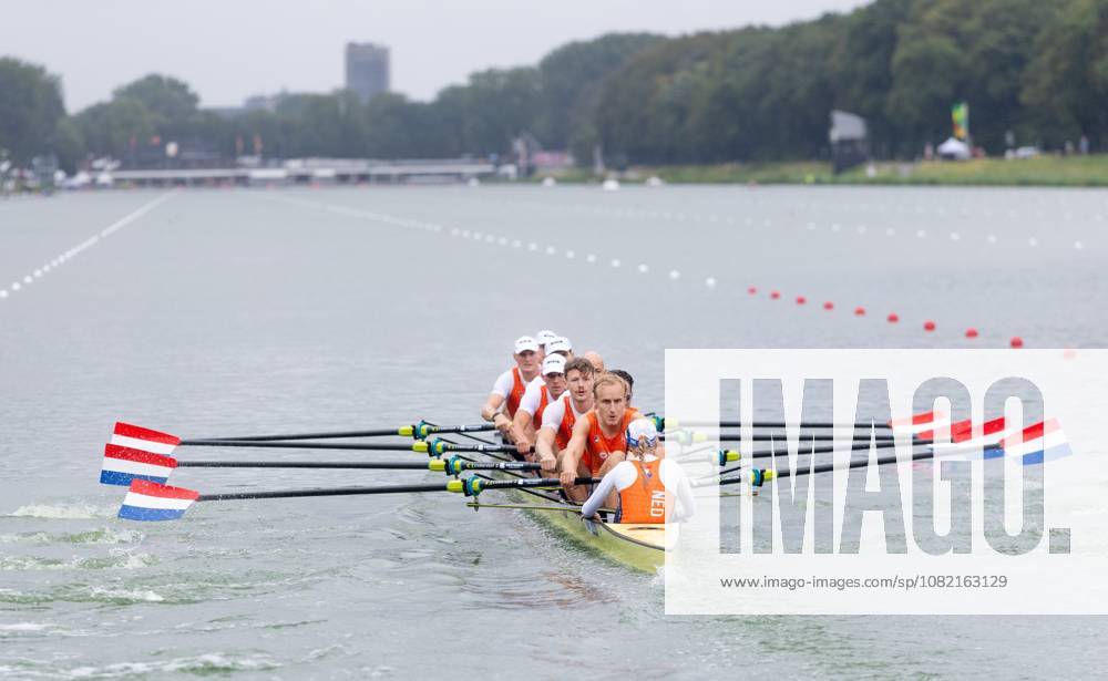 AMSTERDAM - Finn Florijn, Jan van der Bij, Jorn Salverda, Mick Makker, Sander de Graaf, Pieter van Veen, Ralf Rienks, Wibout Rustenburg, coxswain Jonna de Vries during the heats for the men s eight on the seventh and final day of the World Rowing Championships at the Bosbaan in the Amsterdamse Bos. IRIS VAN DEN BROEK ANP ANPxSportx IVx 566581879 originalFilename: 566581879