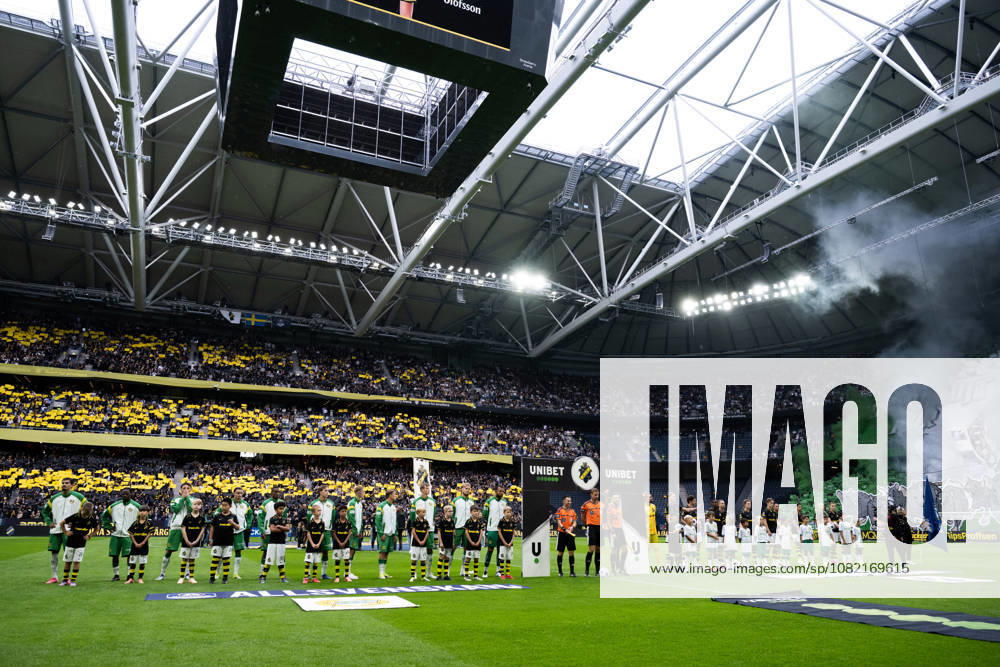 Players from Hammarby and AIK during the lineup before the Allsvenskan soccer match between AIK and Hammarby on August 30, 2026, in Stockholm