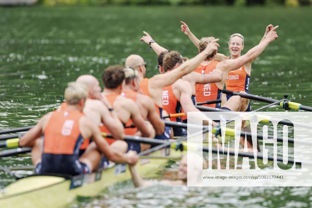 AMSTERDAM - Ralf Rienks, Finn Florijn, Wibout Rustenburg, Jorn Salverda, Sander de Graaf, Pieter van Veen, Jan van der Bij, Mick Makker and Jonna de Vries react after securing first place in the men s eight on the seventh day of the World Rowing Championships at the Bosbaan in the Amsterdam Forest. IRIS VAN DEN BROEK ANP ANPxSportx IVx 566591232 originalFilename: 566591232
