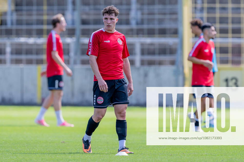Lukas Bettrich, TSV 1882 Landsberg, No. 06 during warm-ups (GER), TSV 1860 Munich vs. TSV Landsberg 1882, soccer, Bavarian Regional League, Matchday 6, 2026–2027 season, August 30, 2026 DFL DFB regulations prohibit any use of photographs as image sequences and or quasi-video. Photo: HMB Media, Heike Feiner