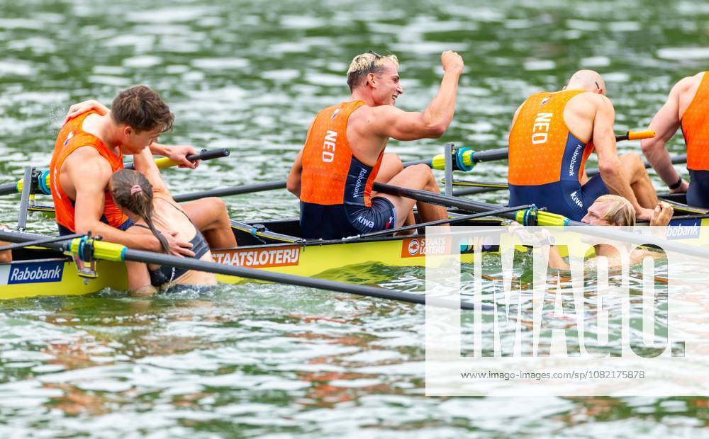 AMSTERDAM - Finn Florijn, Jan van der Bij, Jorn Salverda, Mick Makker, Sander de Graaf, Pieter van Veen, Ralf Rienks, Wibout Rustenburg, coxswain Jonna de Vries after the men s eight final on the seventh and final day of the World Rowing Championships at the Bosbaan in the Amsterdam Forest. IRIS VAN DEN BROEK ANP ANPxSportx IVx 566597486 originalFilename: 566597486