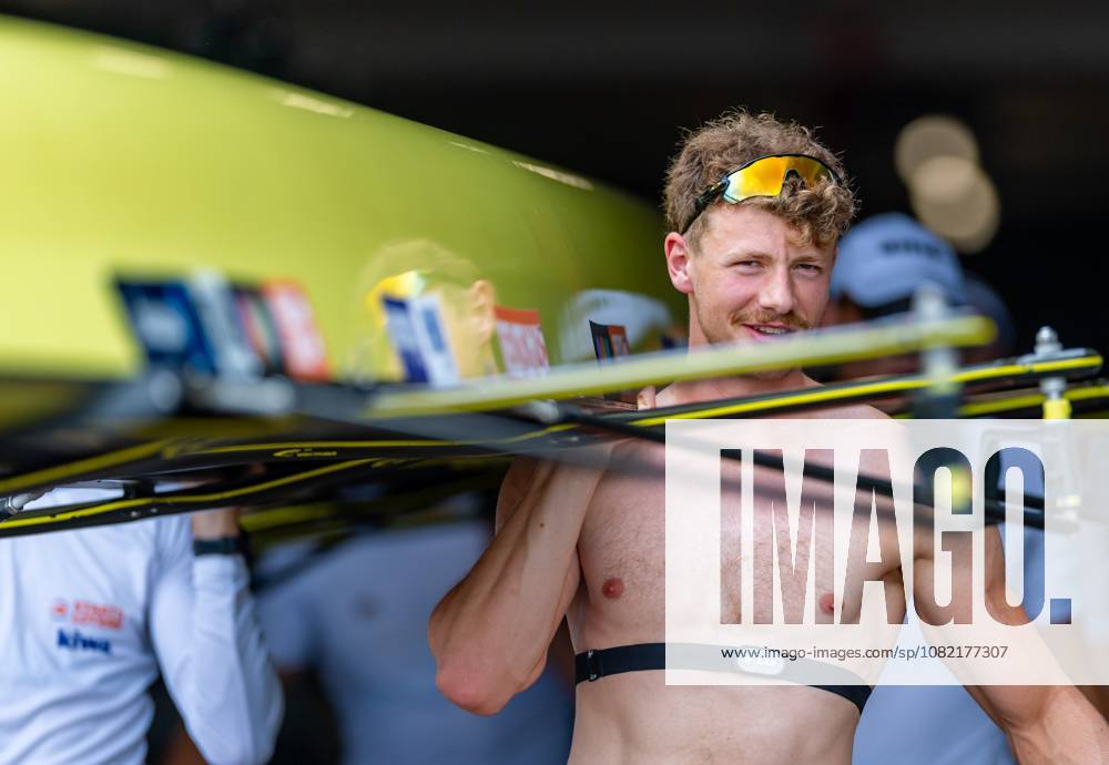 AMSTERDAM - Pieter van Veen with the men s eight ahead of the men s eight final on the seventh and final day of the World Rowing Championships at the Bosbaan in the Amsterdam Forest. IRIS VAN DEN BROEK ANP ANPxSportx IVx 566598237 originalFilename: 566598237