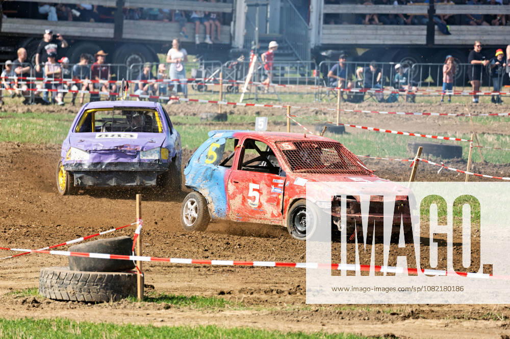 Eberhardzell, Baden-Württemberg, Germany Scenes from the FUN CROSS stock car race organized by the Fun Cross Team Ummendorf at the racetrack near Dietenwengen For editorial use only Motorsports FUN CROSS stock car race in Eberhardzell Eberhardzell Dietenwengen