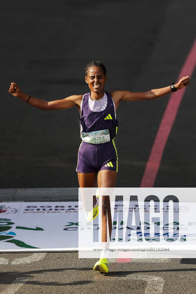 43rd edition of the Mexico City Marathon Ethiopian Tefera Kolole Mekashu crosses the finish line in third place in the women s category at the 43rd edition of the Mexico City Marathon 2026 in Mexico City, Mexico, 30 August 2026. Ciudad de México (es-ES) Mexico