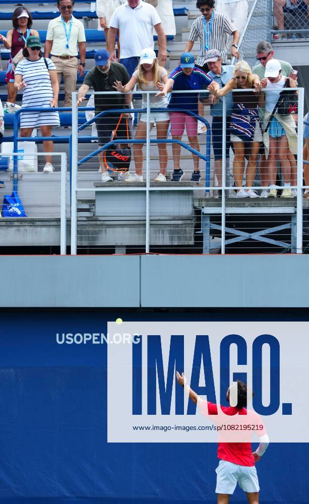 Carlos Alcaraz throws signed ball to fans after practice 2026 US Open, Day One, USTA Billie Jean King National Tennis Center, New York, USA - 30 Aug 2026New York USTA Billie Jean King National T New York (NY) United States of America