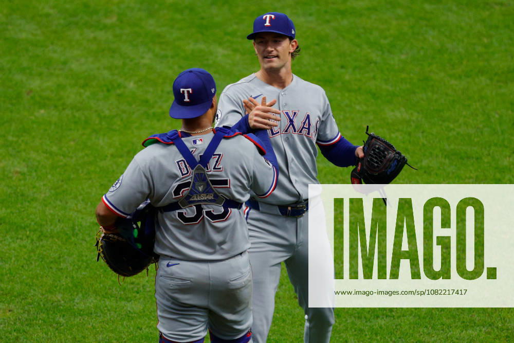 Texas Rangers pitcher JACOB LATZ (67) and Texas Rangers catcher ELIAS DIAZ (35) celebrate a save and win for Texas in a baseball game, Sunday, Aug. 30, 2026, in Milwaukee, Wisconsin. Milwaukee USA - ZUMAa325 20260830_zsa_a325_016