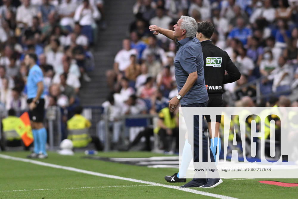 JOSE MOURINHO heach coach of Real Madrid CF giving instructions to his players during the match on Matchday 3 of the 2026-27 National League First Division Championship between REAL MADRID C.F. and MALAGA CF, played at the Bernabeu Stadium on August 30, 2026, in Madrid, Spain. Madrid Spain - ZUMAc312 20260830_zsp_c312_242