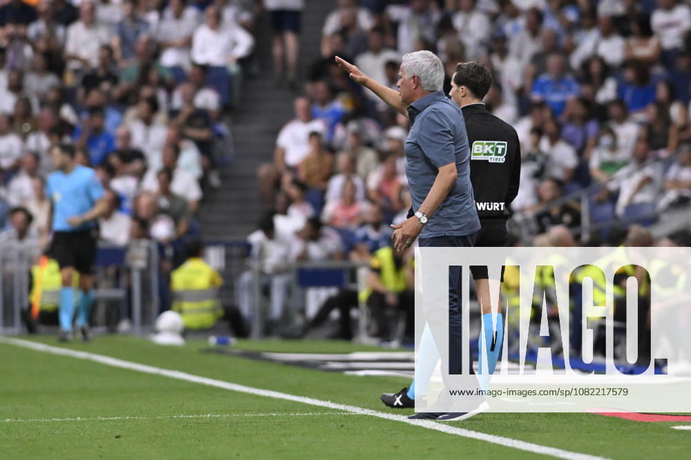 JOSE MOURINHO heach coach of Real Madrid CF giving instructions to his players during the match on Matchday 3 of the 2026-27 National League First Division Championship between REAL MADRID C.F. and MALAGA CF, played at the Bernabeu Stadium on August 30, 2026, in Madrid, Spain. Madrid Spain - ZUMAc312 20260830_zsp_c312_243