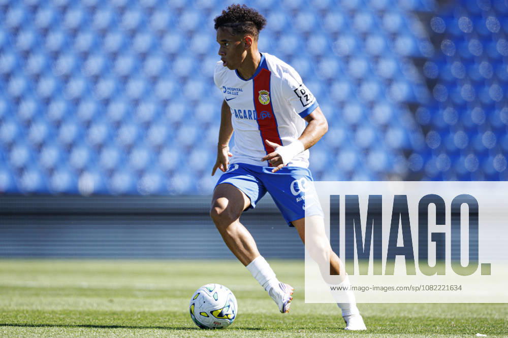 Diogo Spencer seen during Liga Portugal 2026 2027 game between teams of FC Alverca and CD Santa Clara (Maciej Rogowski Ball Raw Images PT) Alverca Complexo Desportivo Alverca Portugal