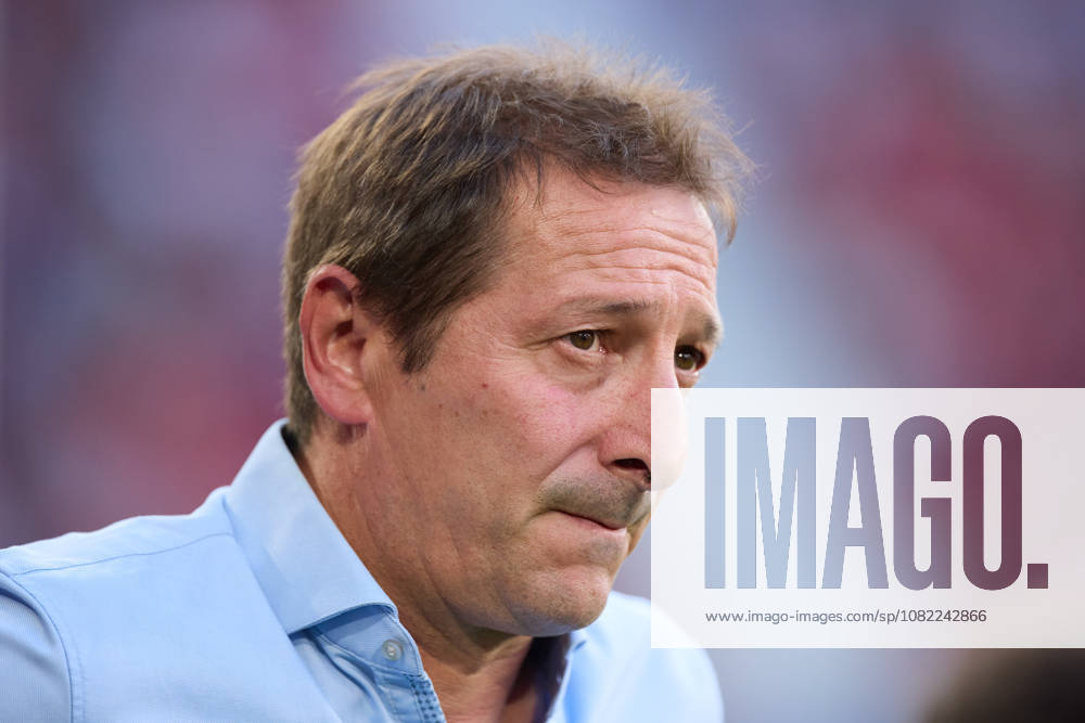 Luis Miguel Ramis head coach of CA Osasuna looks on prior to the LaLiga EA Sports match between CA Osasuna and Getafe CF at El Sadar on August 31, 2026, in Pamplona, Spain. CA Osasuna V Getafe CF - LaLiga EA Sports - ZUMAa181 20260831_zaa_a181_064