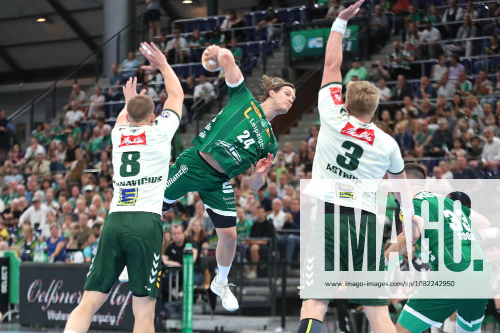 Handball, HBL2: SC DHfK Leipzig vs. GWD Minden, August 31, 2026—Blaer Hinriksson 24; SC DHfK Leipzig jumps and shoots. Handball, 2nd Bundesliga, 2026–2027 season, Matchday 1: SC DHfK Leipzig vs. GWD Minden on August 31, 2026, at the Quarterback Immobilien Arena Leipzig
